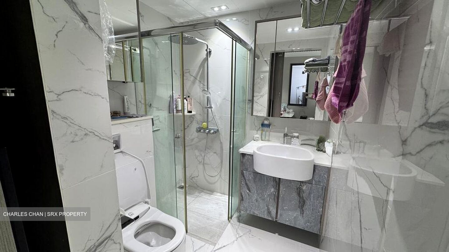 The Waterina (D14), Apartment #525628631